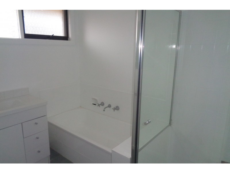 1/114 Blyth Street, Altona VIC 3018