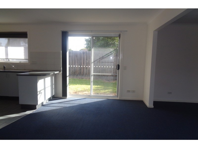 2/144 Victoria Street, Altona Meadows VIC 3028