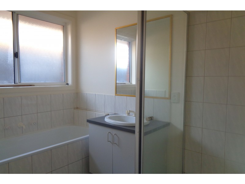 2/144 Victoria Street, Altona Meadows VIC 3028