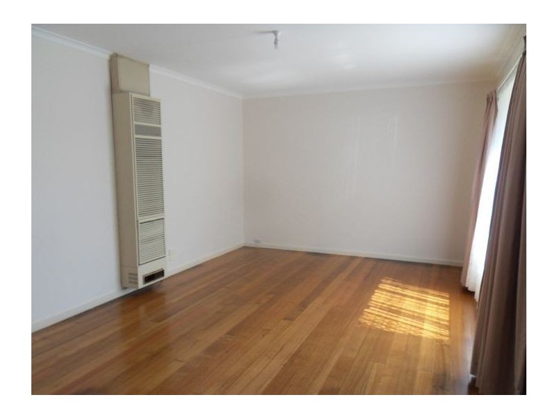 1/8 Romawi Street, Altona VIC 3018