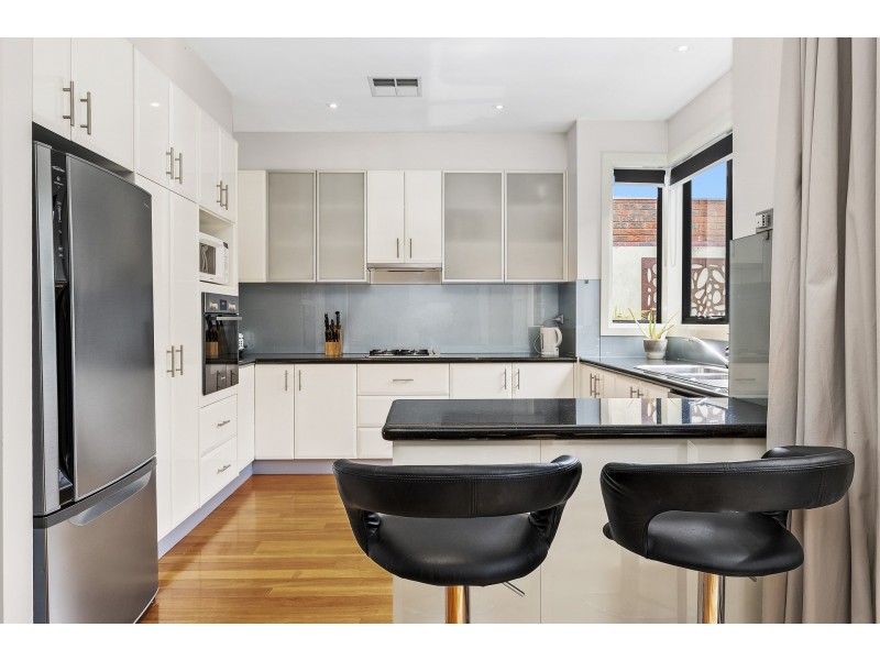 3/235 Esplanade, Altona VIC 3018