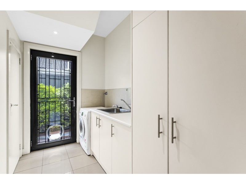 3/235 Esplanade, Altona VIC 3018