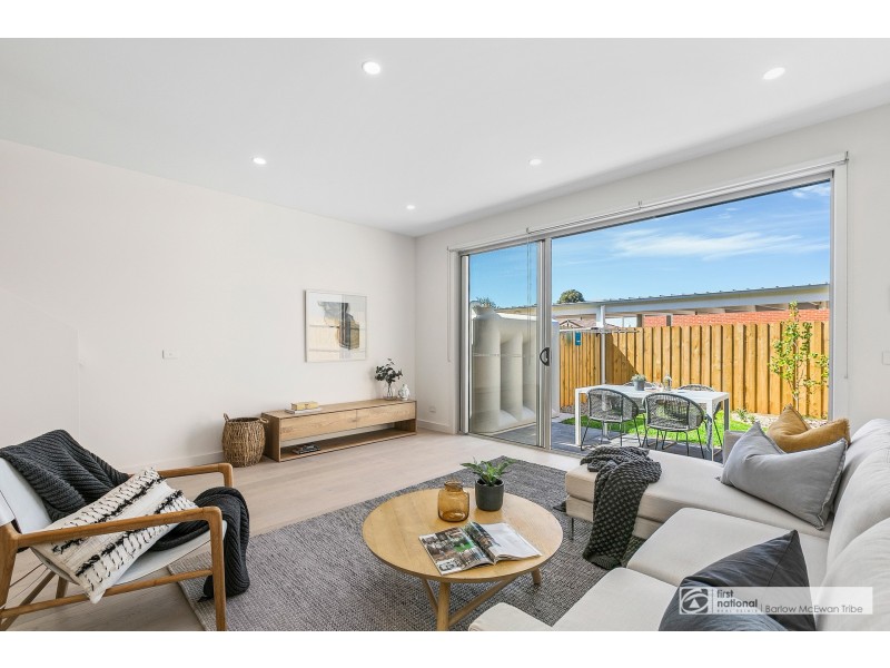 4/100 Civic Parade, Altona VIC 3018