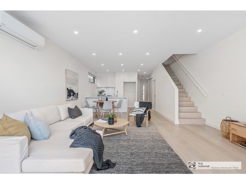 4/100 Civic Parade, Altona VIC 3018