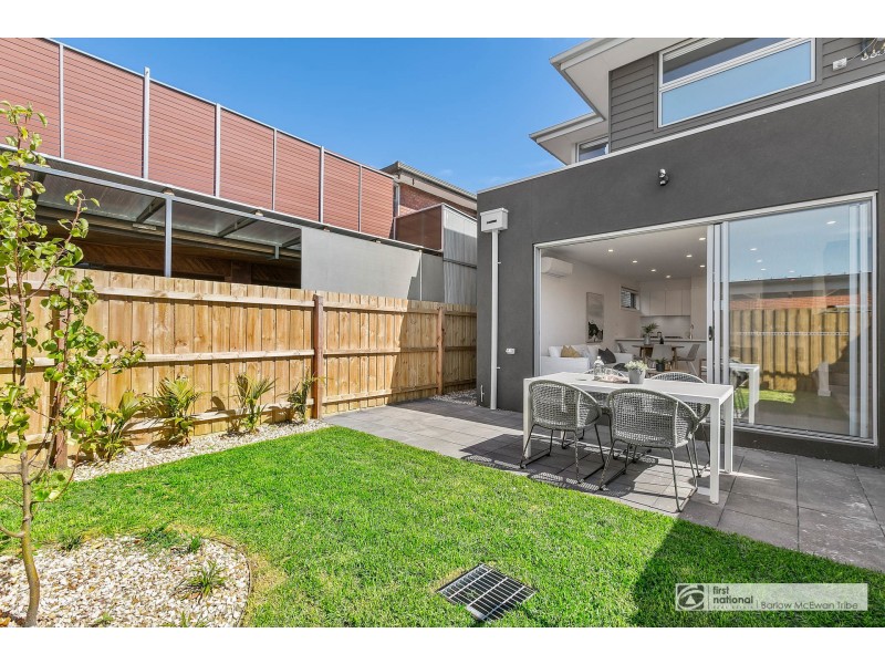 4/100 Civic Parade, Altona VIC 3018