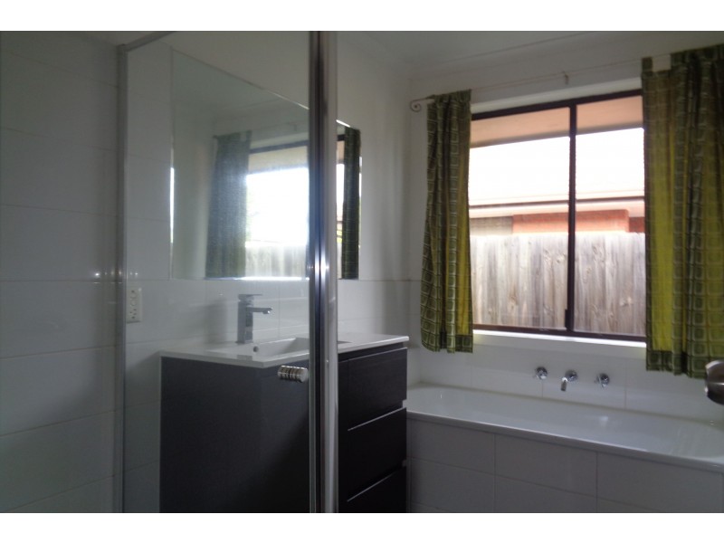 62 Epsom Street South, Altona Meadows VIC 3028