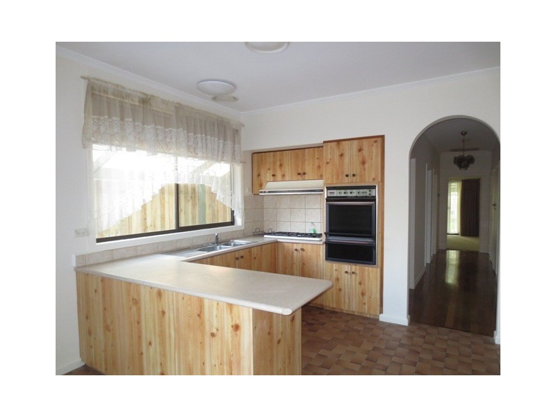 5 Grieve Parade, Altona VIC 3018