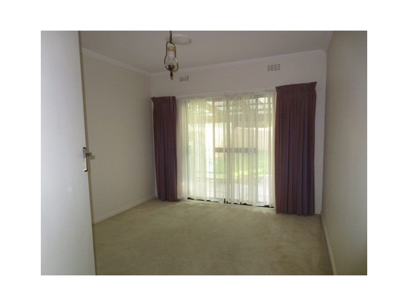 5 Grieve Parade, Altona VIC 3018