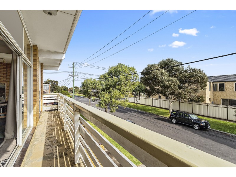 7 Blyth Street, Altona VIC 3018