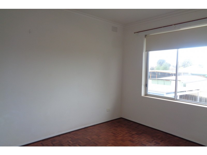 12/3 Robin Street, Altona VIC 3018