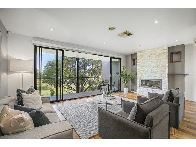 10/369 Esplanade, Altona VIC 3018