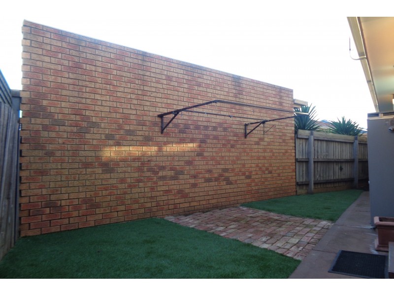 2 Hakea Court, Altona Meadows VIC 3028