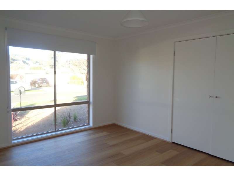 2 Hakea Court, Altona Meadows VIC 3028