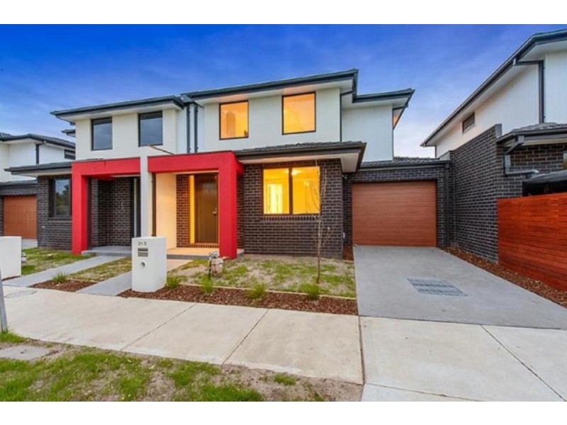 21D Upton Street, Altona VIC 3018