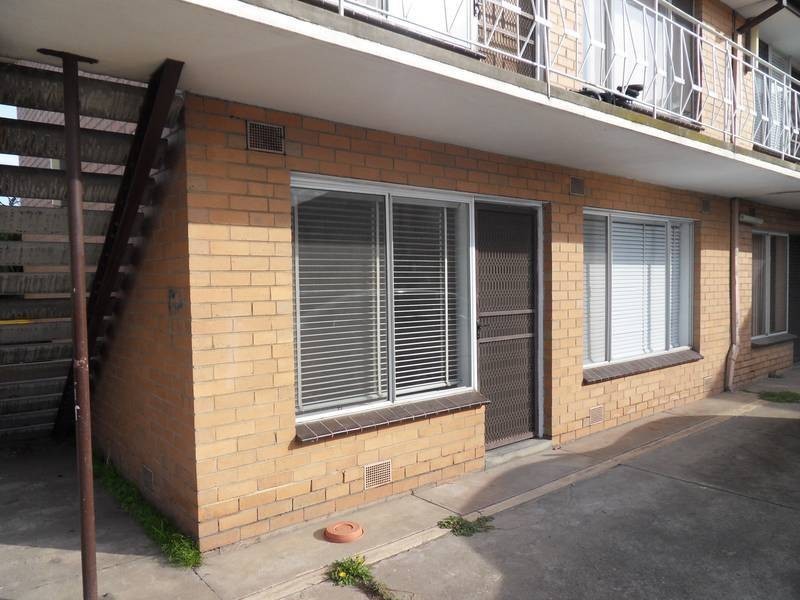 7/2 Stenhouse Avenue, Brooklyn VIC 3012