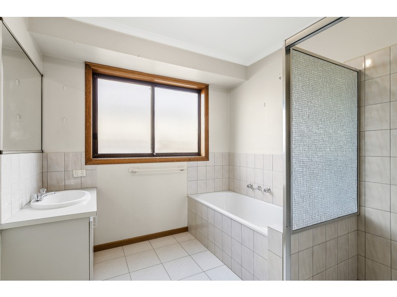 219 Victoria Street, Altona Meadows VIC 3028