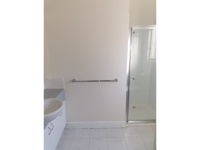 4/8 Grieve Parade, Altona VIC 3018