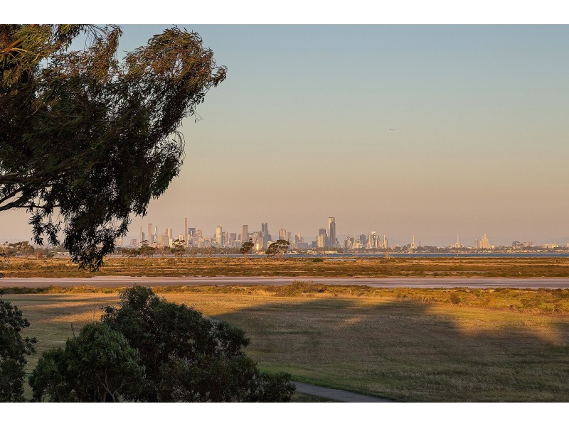 2/11 Thompson Court, Altona Meadows VIC 3028