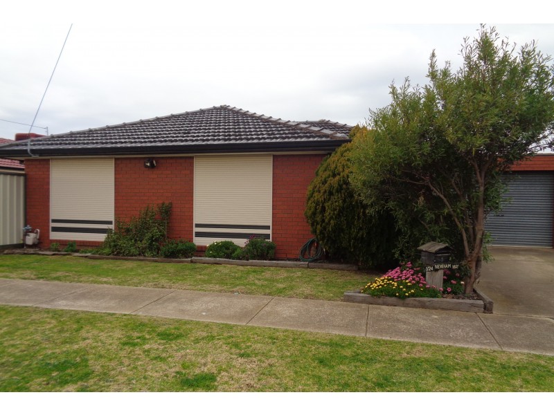 1/24 Newham Way, Altona Meadows VIC 3028