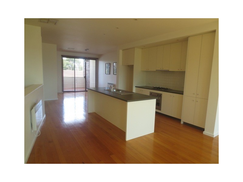 2/1-3 Noordenne Avenue, Seaholme VIC 3018