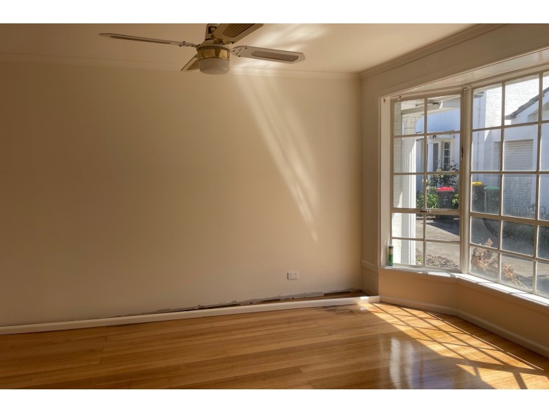 8/9 Romawi Street, Altona VIC 3018