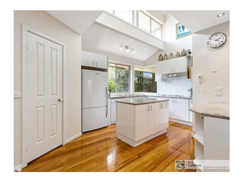 6 Davis Court, Altona Meadows VIC 3028
