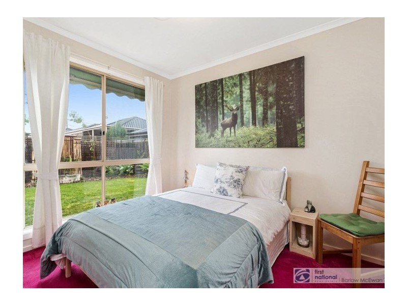 6 Davis Court, Altona Meadows VIC 3028