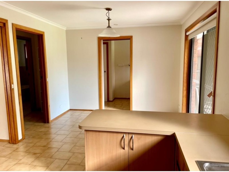 16 Shirley Street, Altona Meadows VIC 3028