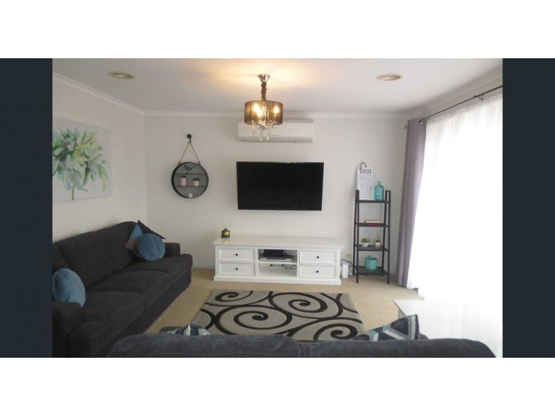 2/31 May Avenue, Altona Meadows VIC 3028