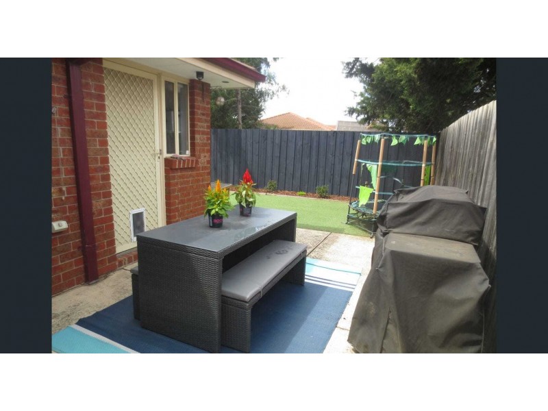 2/31 May Avenue, Altona Meadows VIC 3028