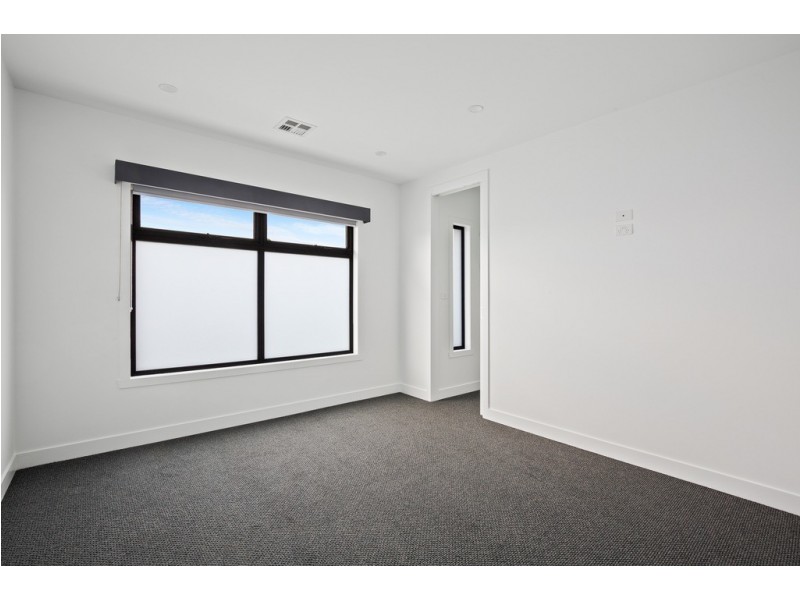 4 Cain Court, Altona VIC 3018