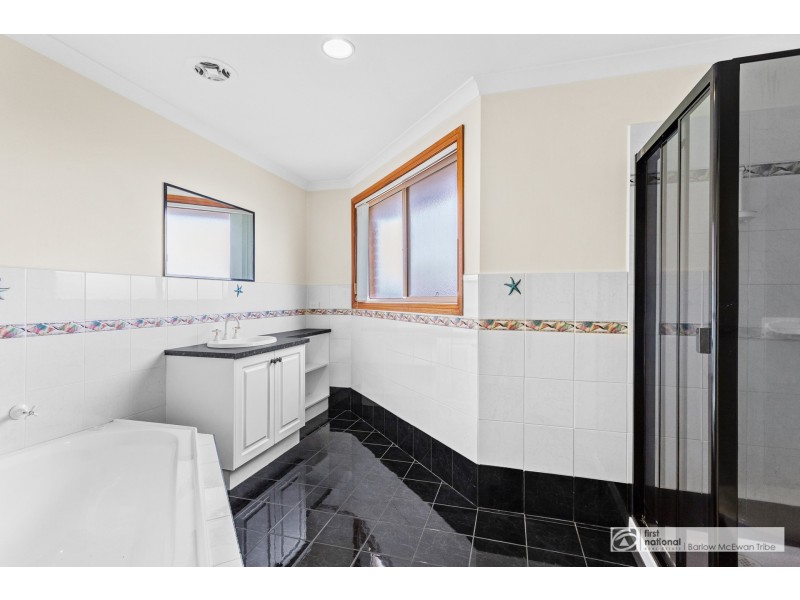 6 Skehan Boulevard, Altona Meadows VIC 3028