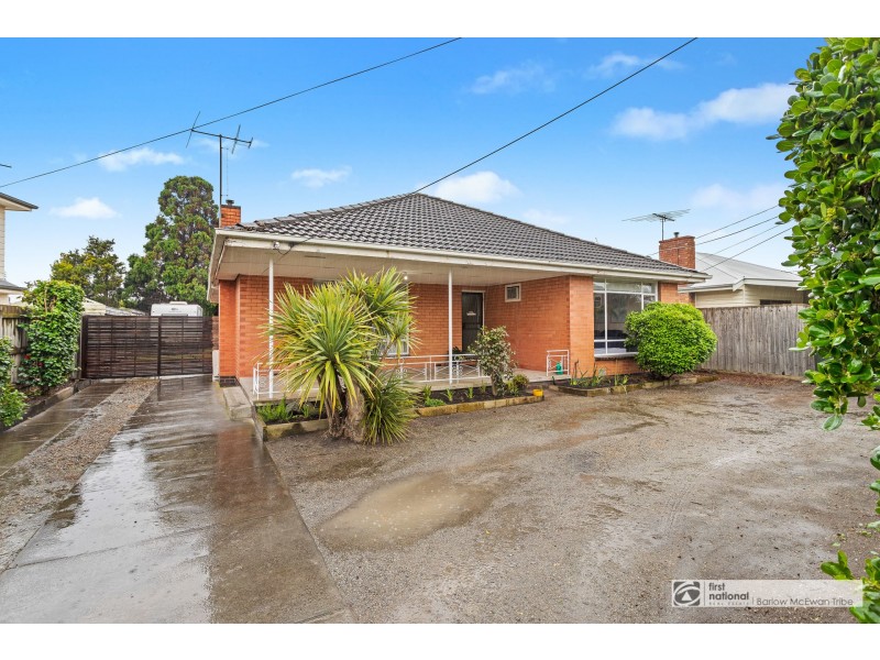 9 Linnet Street, Altona VIC 3018
