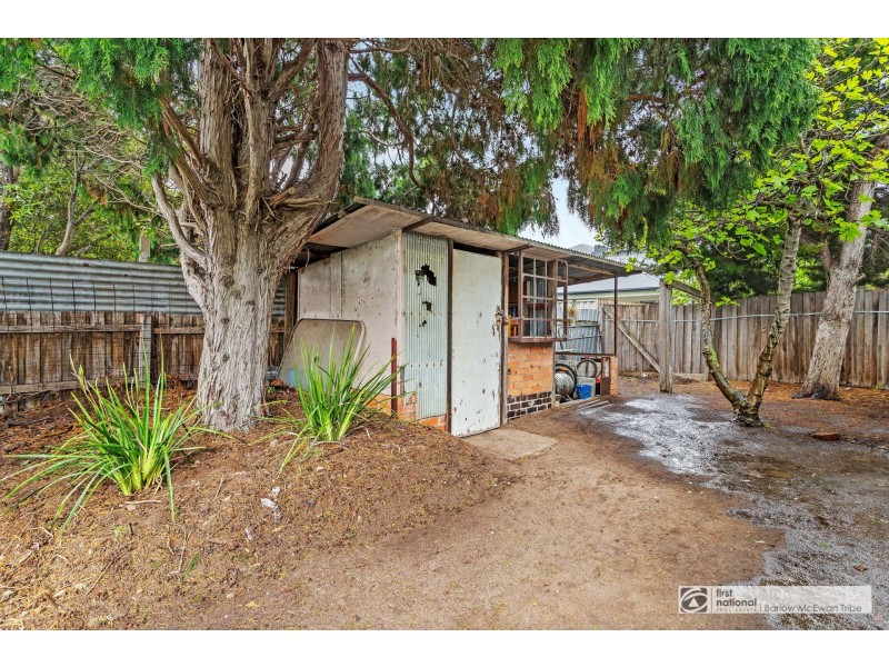 9 Linnet Street, Altona VIC 3018