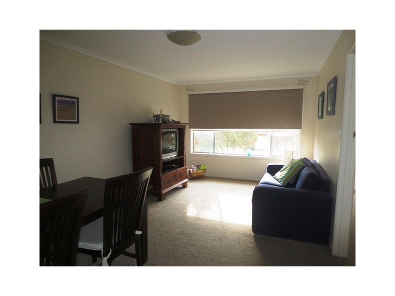 3/1 James Avenue, Seaholme VIC 3018