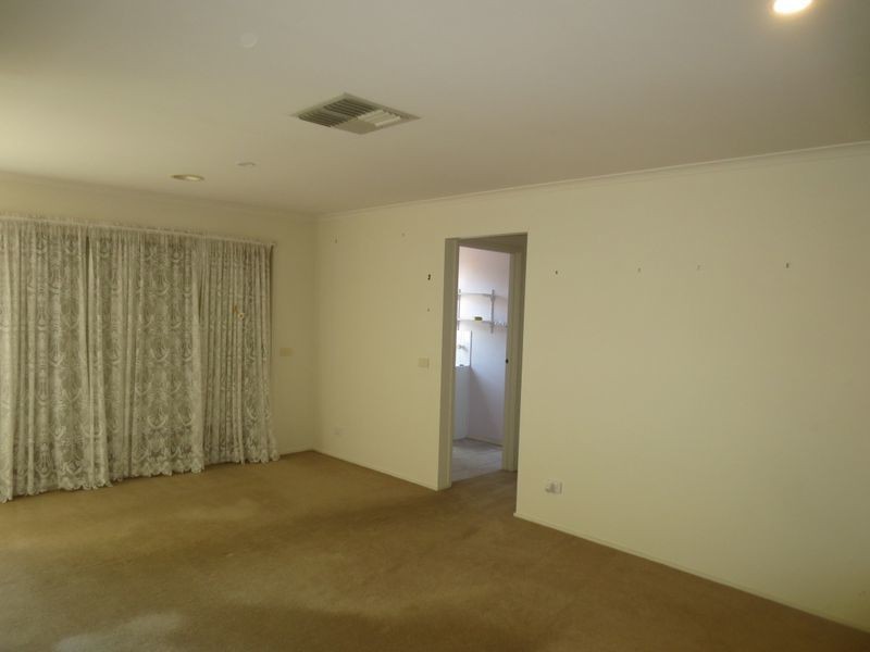 13 Federation Court, Altona VIC 3018