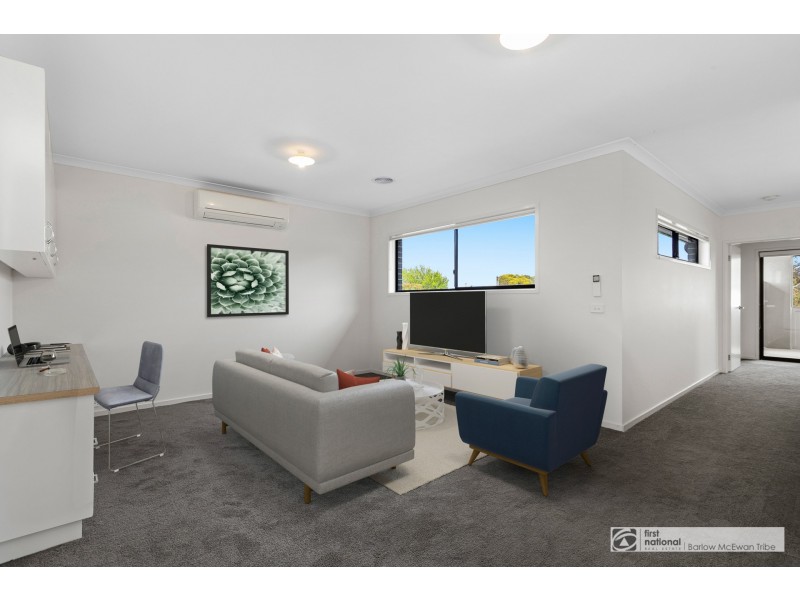 16 Seagull Avenue, Altona VIC 3018