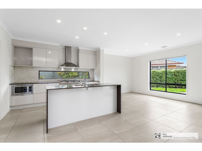 16 Seagull Avenue, Altona VIC 3018