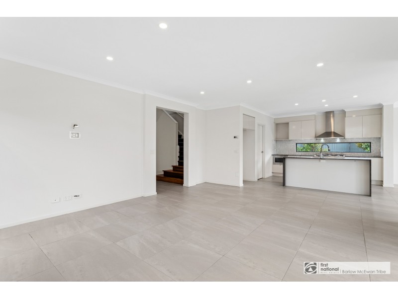 16 Seagull Avenue, Altona VIC 3018