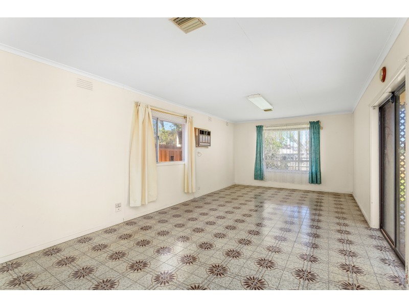 22 Noordenne Avenue, Seaholme VIC 3018