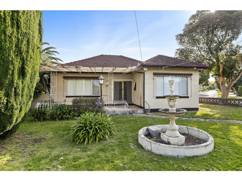 13 Cambridge Street, Seaholme VIC 3018