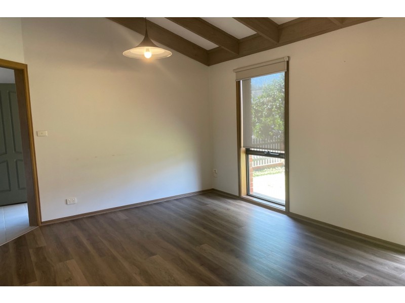 1/32 Maidstone Street, Altona VIC 3018