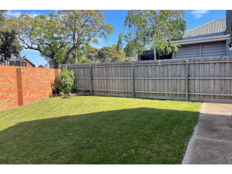 1/32 Maidstone Street, Altona VIC 3018