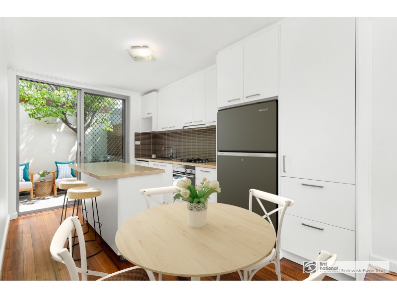 4/239 Esplanade, Altona VIC 3018