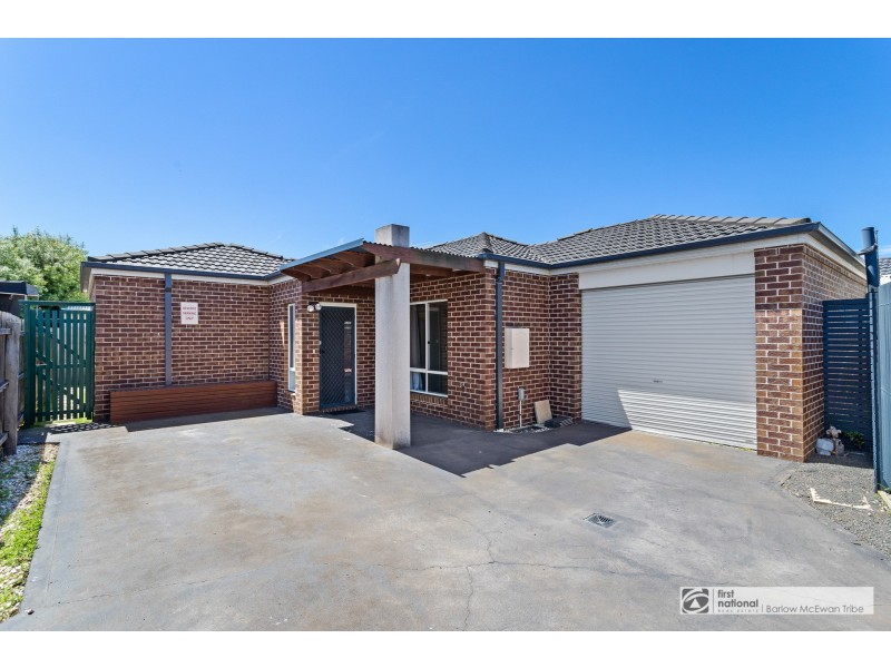 2/21 Spicer Boulevard, Altona Meadows VIC 3028