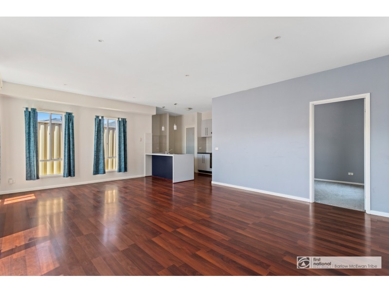 2/21 Spicer Boulevard, Altona Meadows VIC 3028