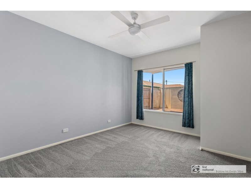 2/21 Spicer Boulevard, Altona Meadows VIC 3028