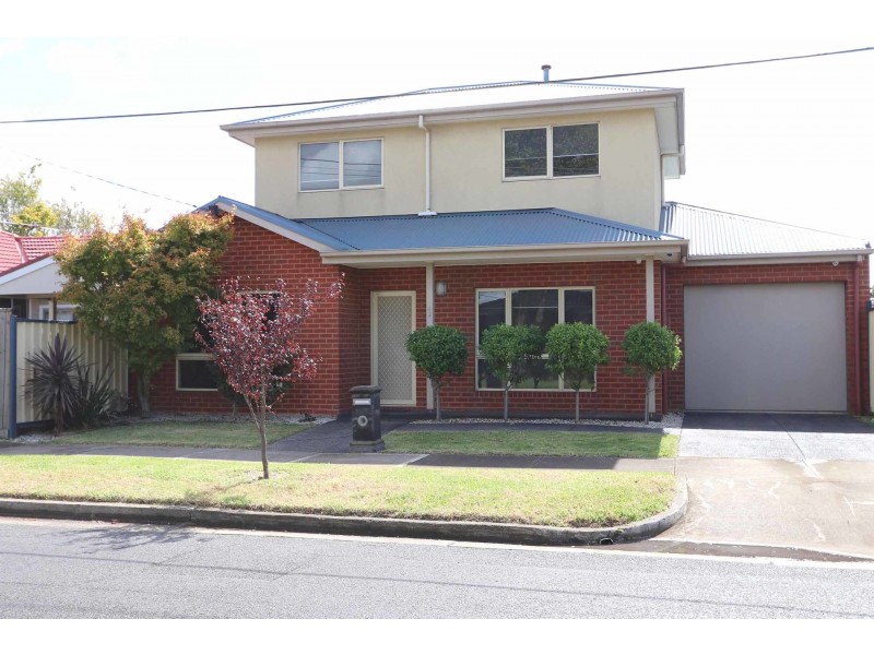 1 Merlow Street, Altona VIC 3018