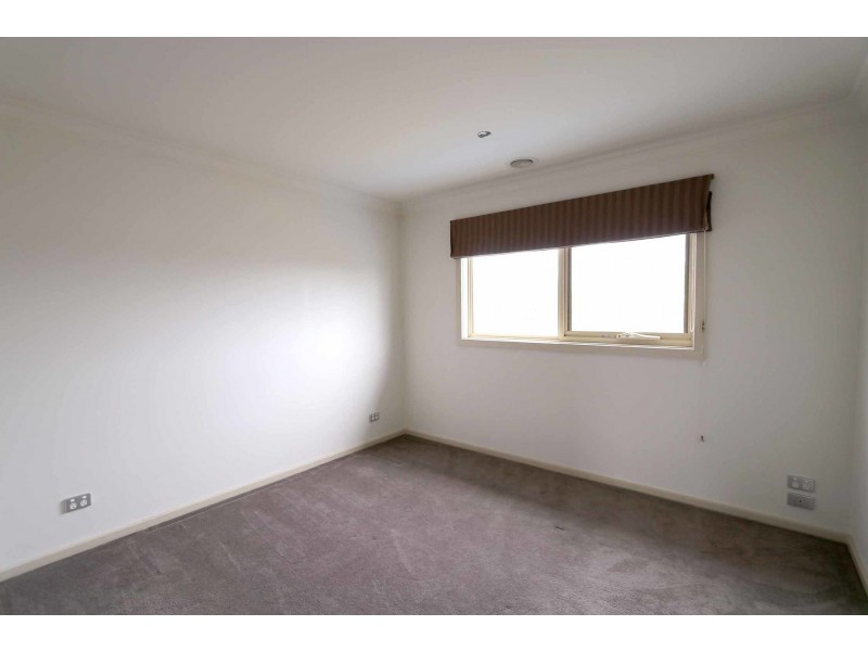 1 Merlow Street, Altona VIC 3018