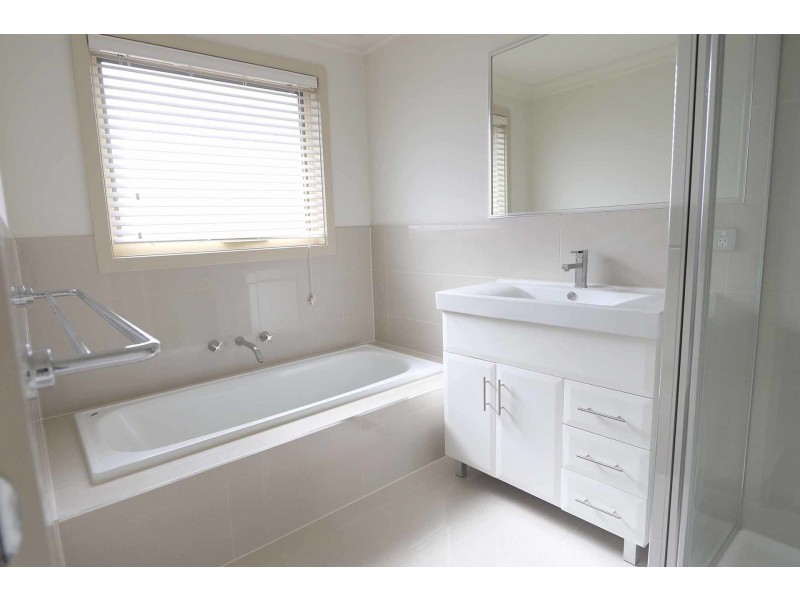 1 Merlow Street, Altona VIC 3018